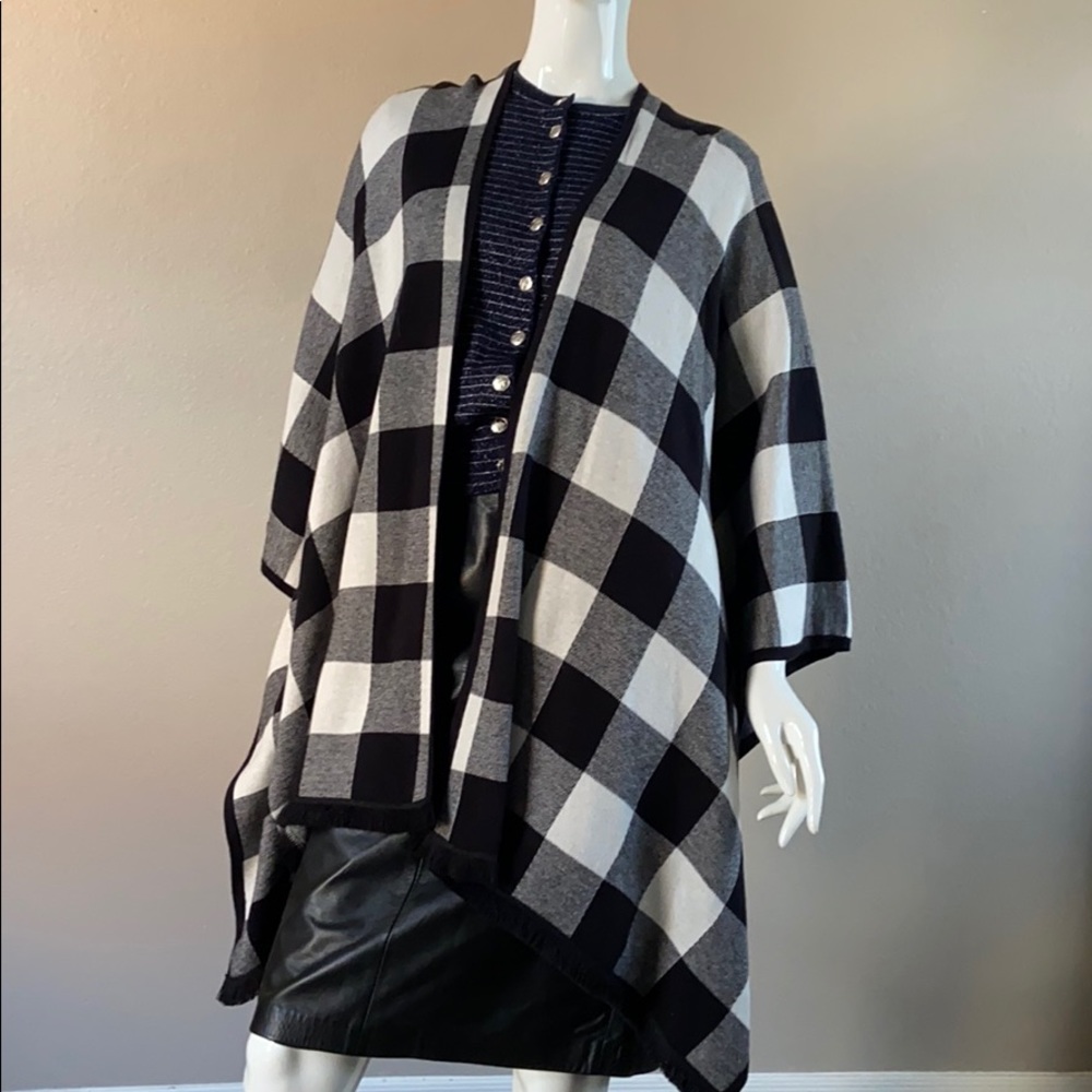 NWOT Kensie Open Front Plaid Blanket Ruana